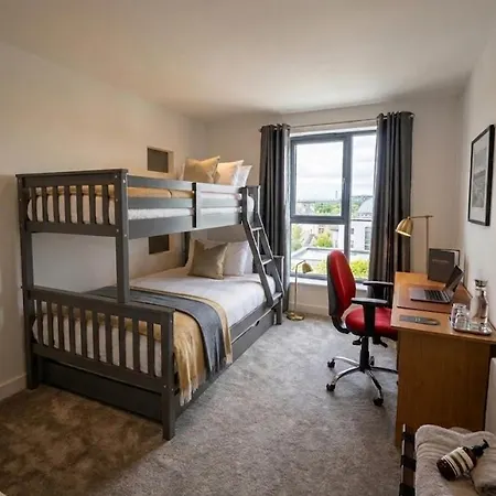 Lägenhet Modern Balcony Parking Sleeps 5 Galway